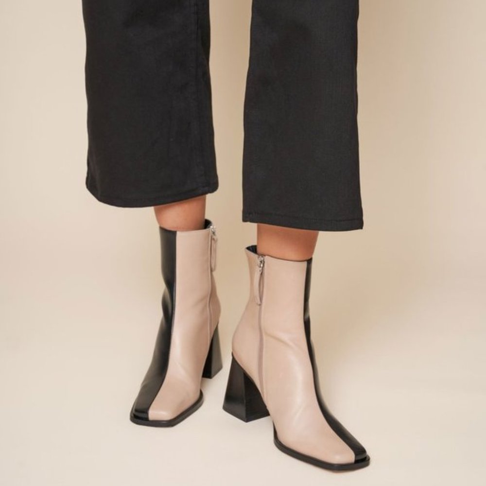 ALOHAS Patent Leather Bicolor Boots - sold out online - Picture 3 of 9
